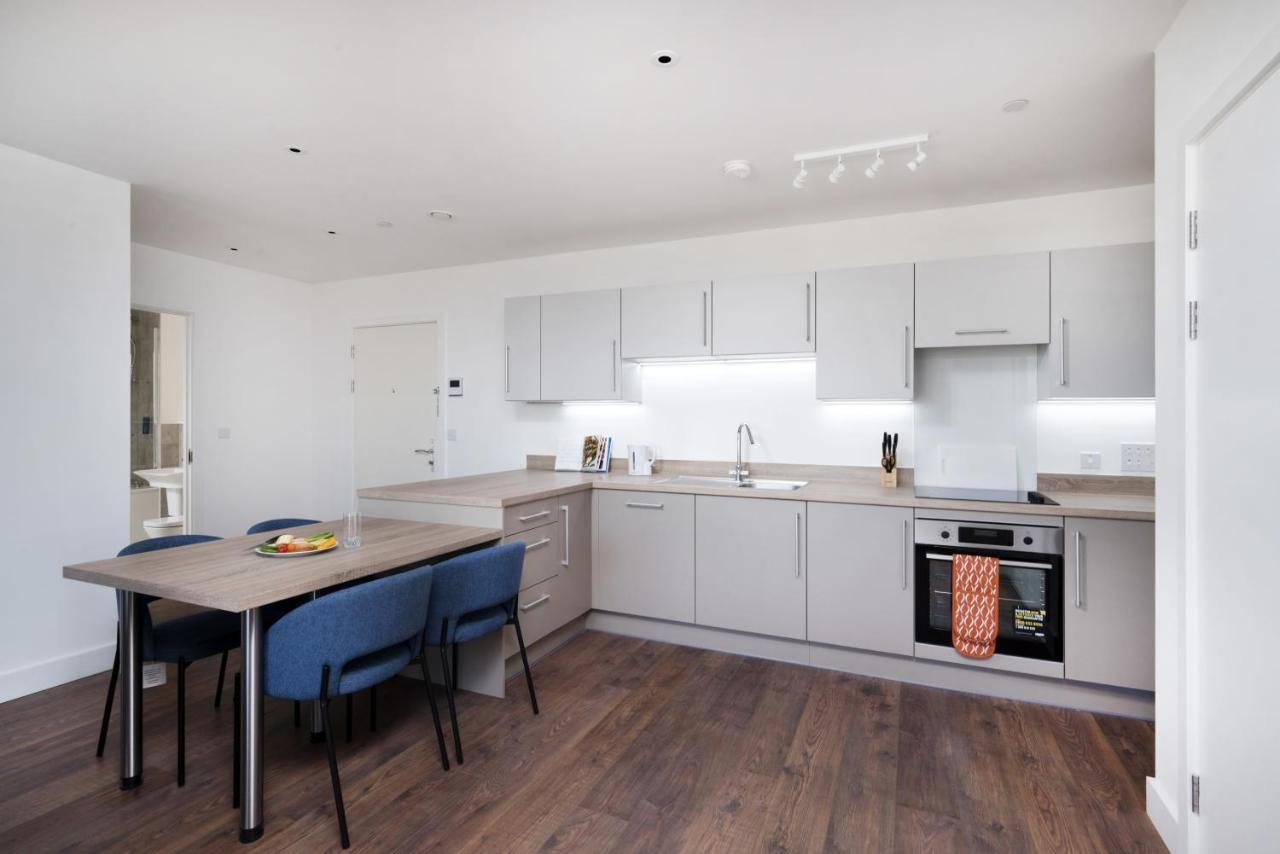 Modern Studios And Apartments At Barking Wharf In Londýn Exteriér fotografie