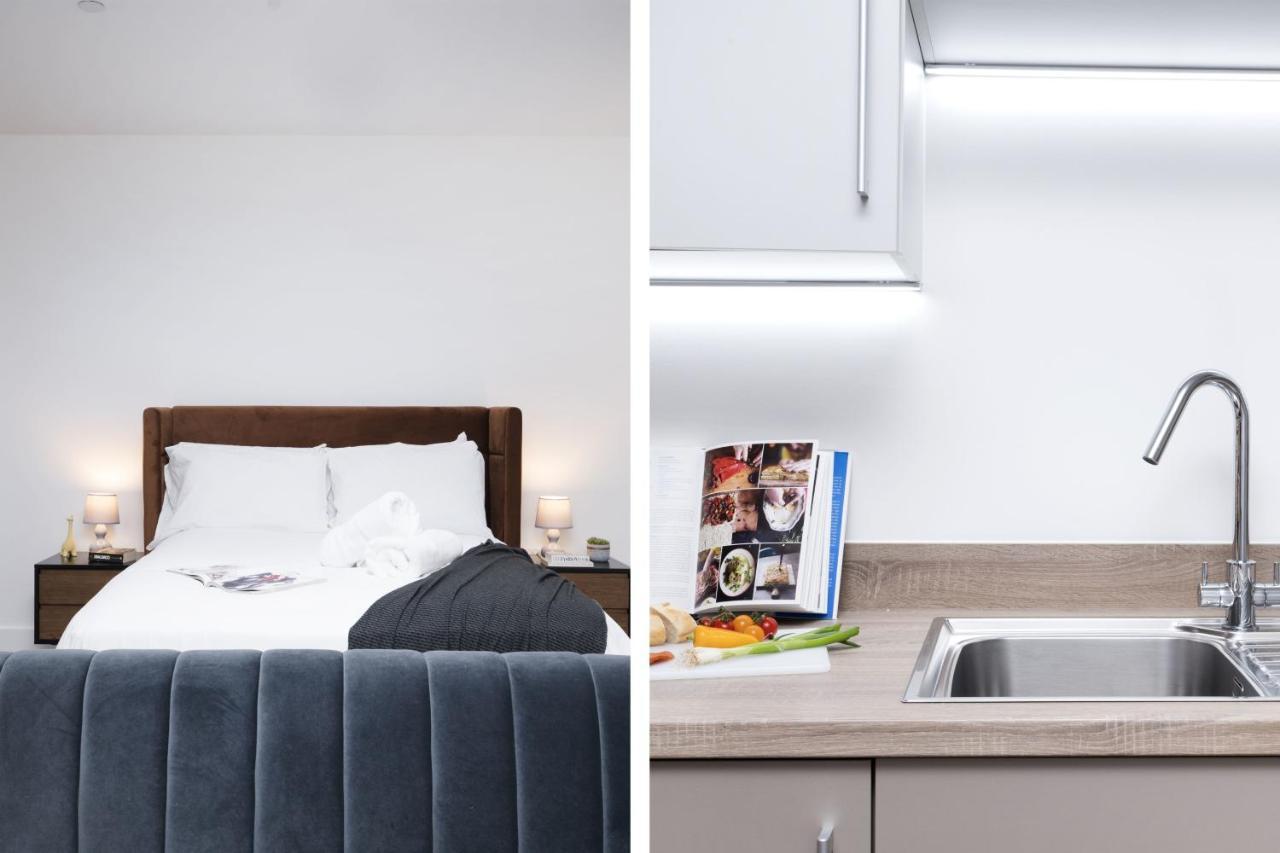 Modern Studios And Apartments At Barking Wharf In Londýn Exteriér fotografie